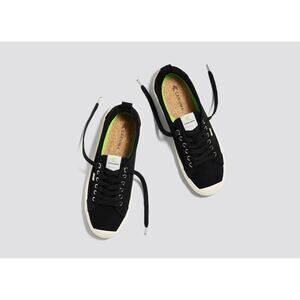 CARIUMA women’s Black Suede OCA classic sneakers  size 7.5w